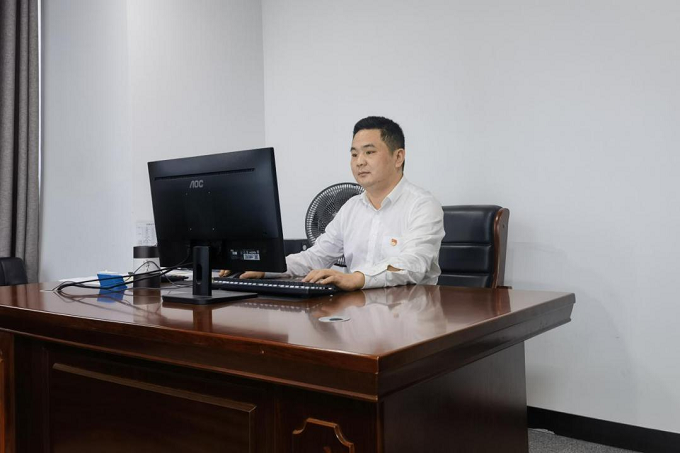 基層職工熱議黨的二十大系列報(bào)道（三） ：愛崗敬業(yè)、無私奉獻(xiàn)，在公司高質(zhì)量發(fā)展中拼搏奮斗
